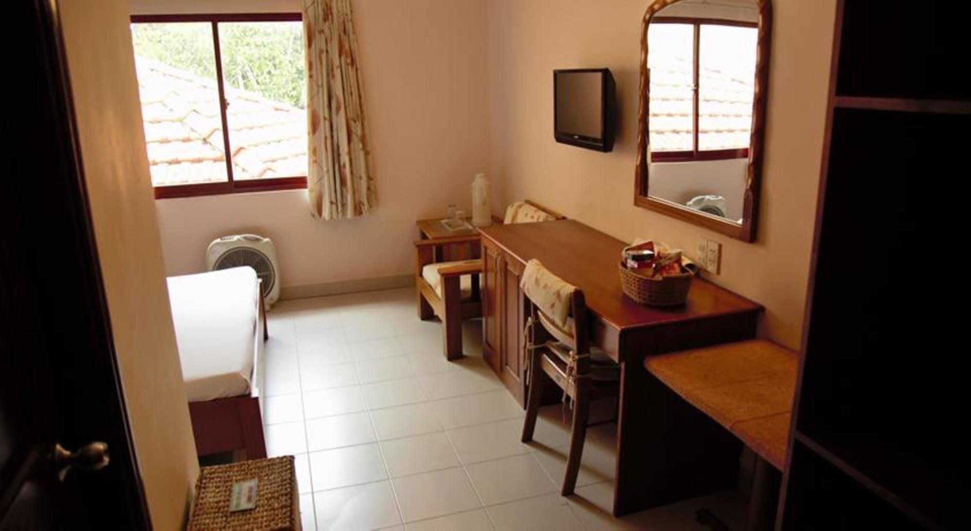 Vien Ngoc Xanh Hotel 1 Thành Pho Ho Chí Minh Esterno foto
